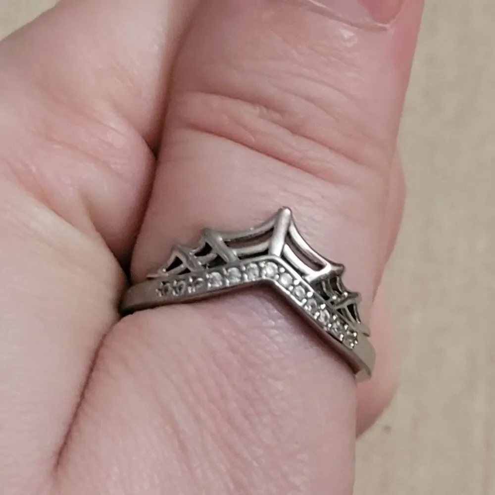 Size 7 gothic spiderweb and crystal ring